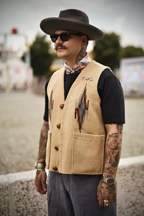 10 feluri de a purta pălăria în moda masculină (9)