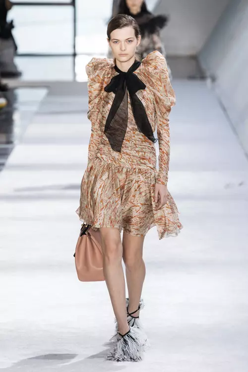 Giambattista Valli colectia toamna iarna 2019-2020 (39)