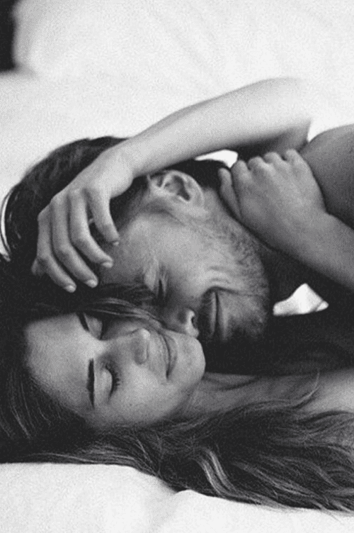 10 idei pentru ca pozele tale de cuplu din vacanta sa fie cu adevarat memorabile