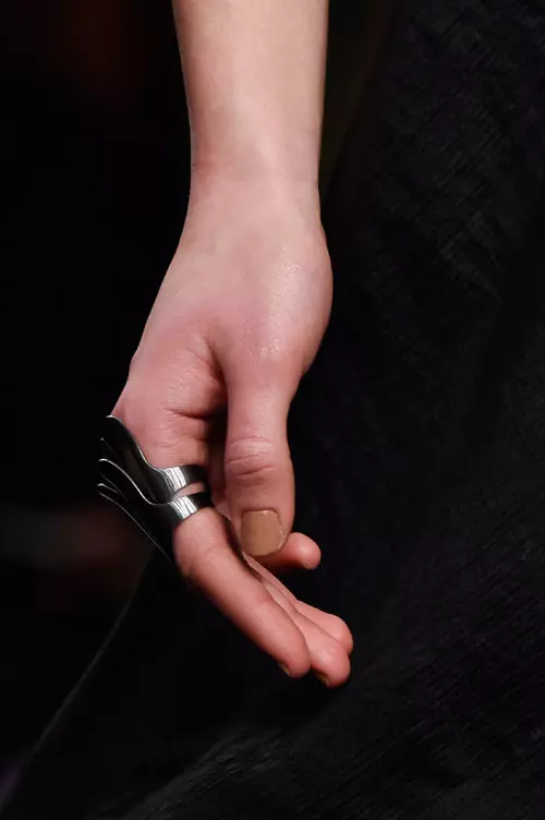 Donna Karan colectia toamna iarna 2015-2016 accesorii (1)