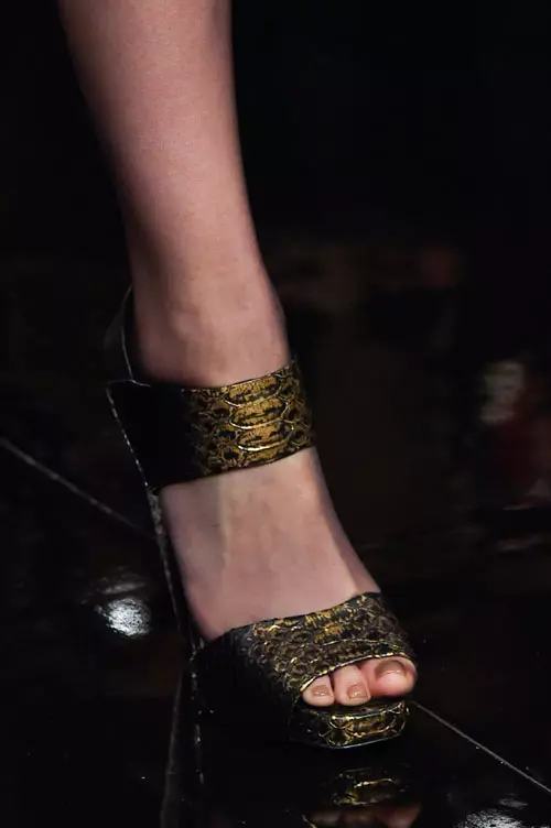 Donna Karan colectia toamna iarna 2015-2016 accesorii (16)