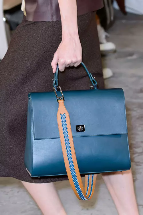 Boss Women colectia toamna iarna 2016-2017 accesorii (22)