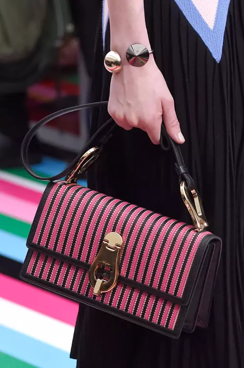 Salvatore Ferragamo colectia toamna iarna 2016-2017 accesorii (28)