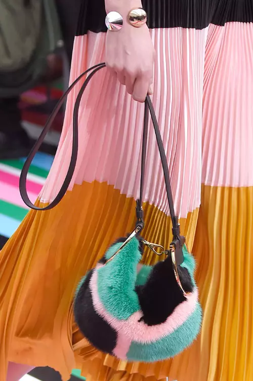 Salvatore Ferragamo colectia toamna iarna 2016-2017 accesorii (36)