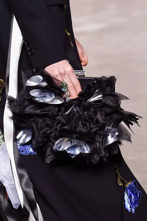 Christopher Kane colectia toamna iarna 2016-2017 accesorii (45)