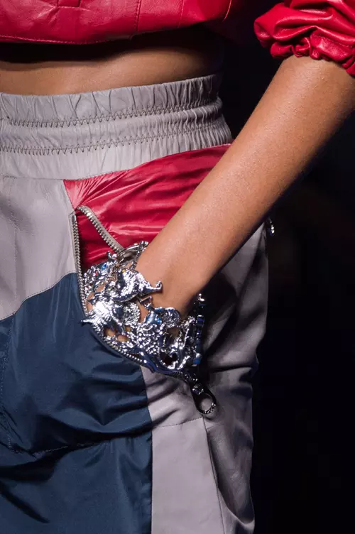 Versace colectia primavara - vara 2017 accesorii (42)