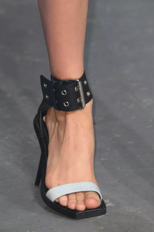 Versus colectia primavara-vara 2017 accesorii (32)