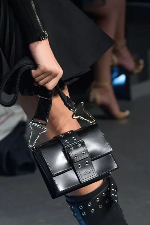 Versus colectia primavara-vara 2017 accesorii (5)