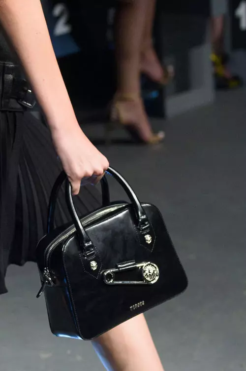 Versus colectia primavara-vara 2017 accesorii (7)