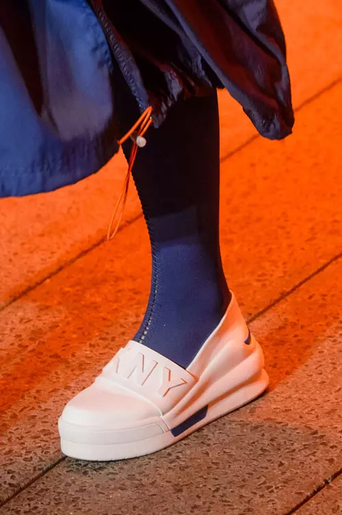 DKNY colectia primavara-vara 2017 accesorii (19)