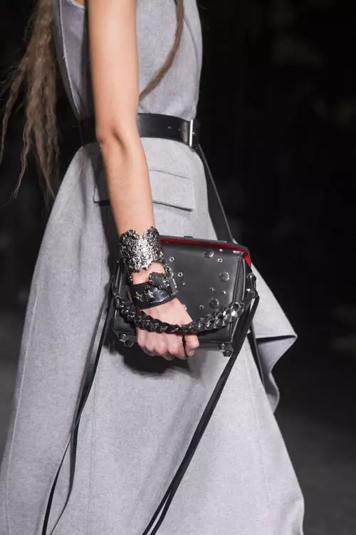 Alexander McQueen colectia toamna-iarna 2017-2018 accesorii (17)