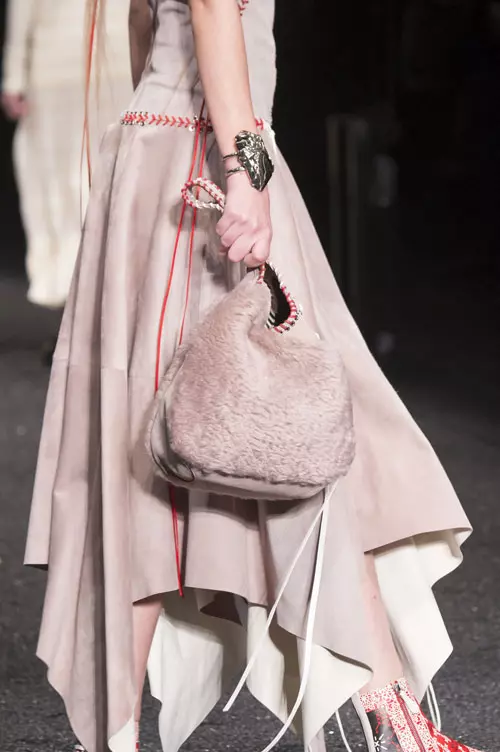 Alexander McQueen colectia toamna-iarna 2017-2018 accesorii (24)