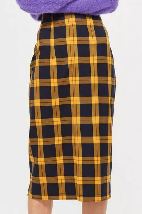 6. Fustă din stofă de lână, Topshop, 40 lire, www.topshop.com