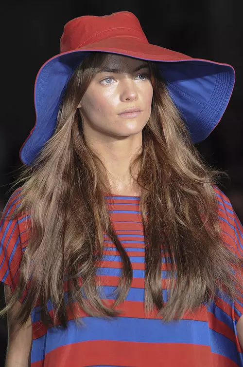 DKNY