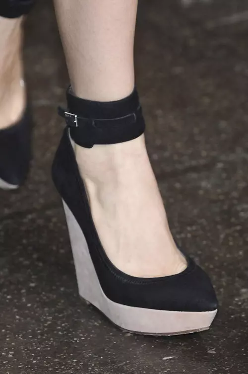 DKNY