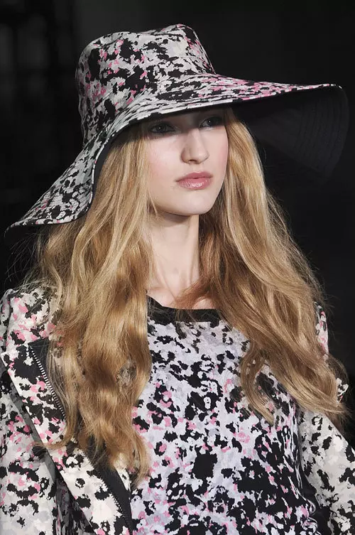 DKNY