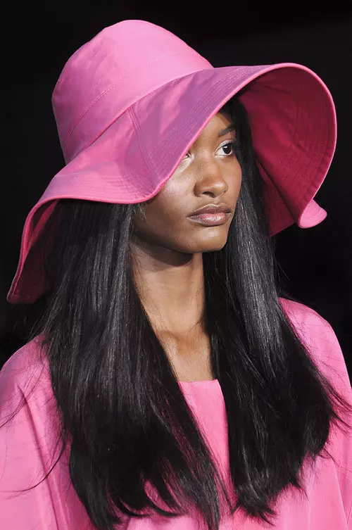 DKNY