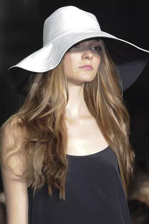 DKNY