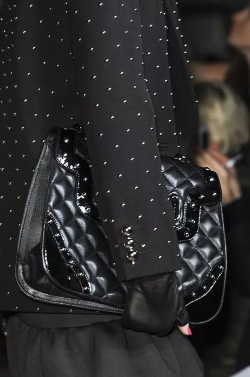 Moschino Cheap and Chic accesorii (26)