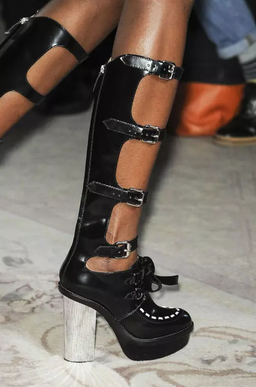 Moschino Cheap and Chic accesorii (27)