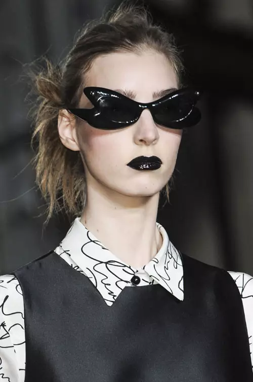 Moschino Cheap and Chic accesorii (3)