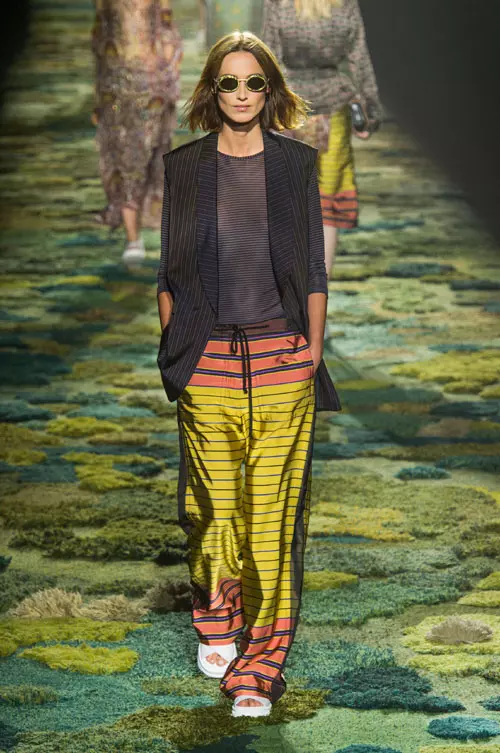 Dries van Noten primavara vara 2015 (15)