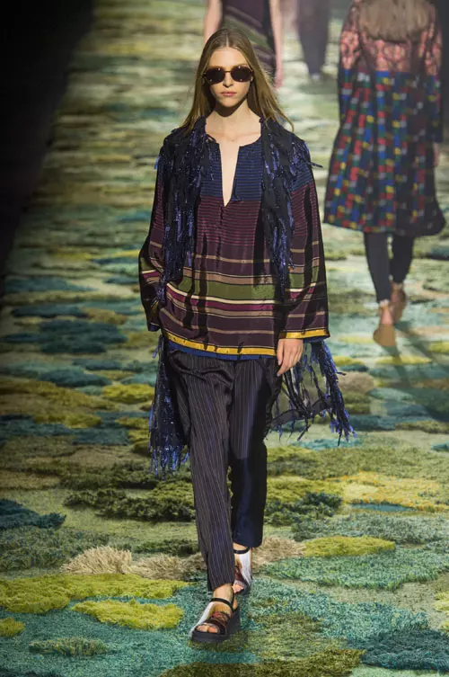 Dries van Noten primavara vara 2015 (23)