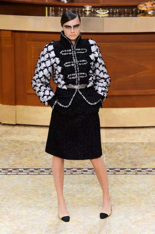 Chanel F15 004