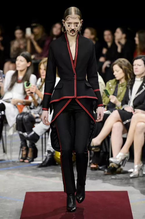 Givenchy F15 073