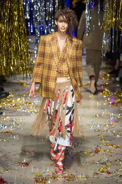 Vivienne Westwood toamna iarna 2015-2016 (12)