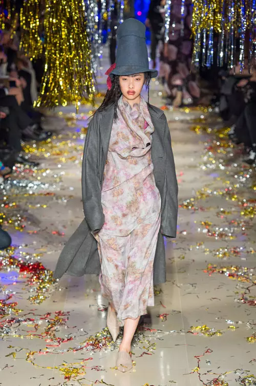 Vivienne Westwood toamna iarna 2015-2016 (35)