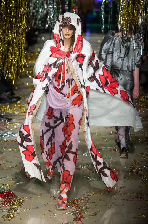 Vivienne Westwood toamna iarna 2015-2016 (40)