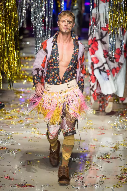 Vivienne Westwood toamna iarna 2015-2016 (41)