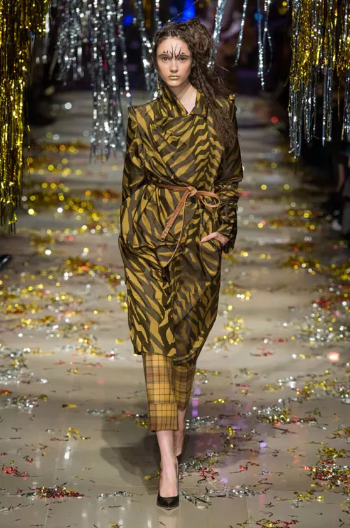 Vivienne Westwood toamna iarna 2015-2016 (42)