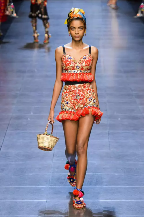 Dolce & Gabbana colectia primavara vara 2016 (73)
