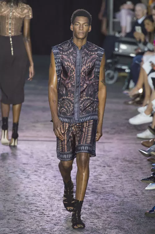 Julien Macdonald colectia primavara vara 2016 (10)