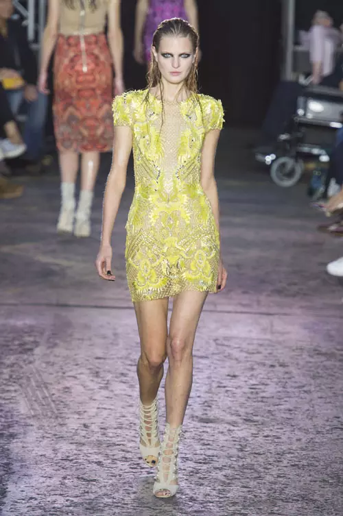 Julien Macdonald colectia primavara vara 2016 (18)