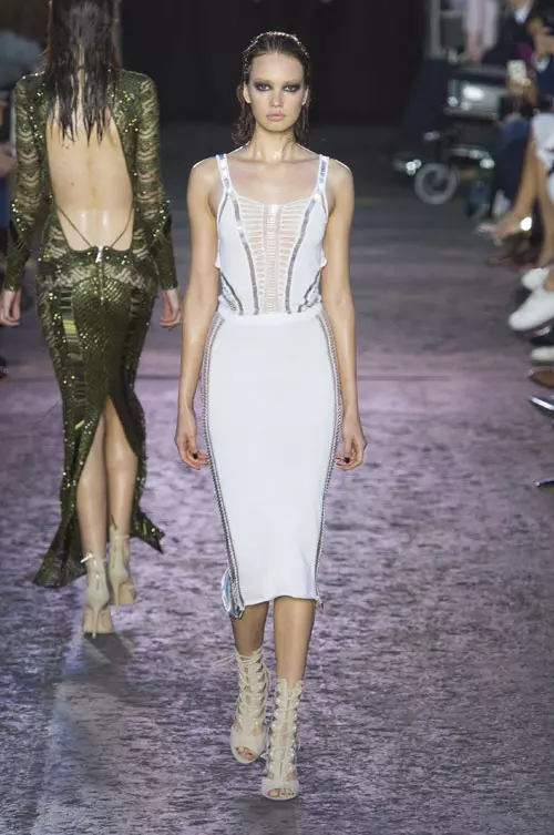 Julien Macdonald colectia primavara vara 2016 (37)
