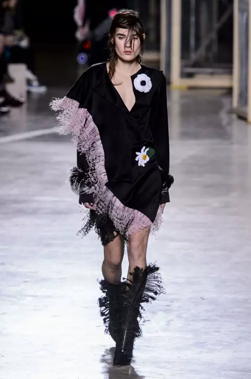 Christopher Kane colectia toamna iarna 2016-2017 (29)