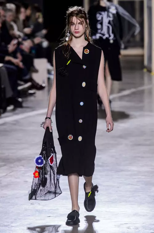 Christopher Kane colectia toamna iarna 2016-2017 (33)
