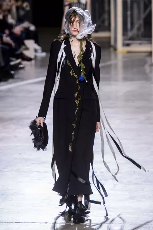 Christopher Kane colectia toamna iarna 2016-2017 (40)