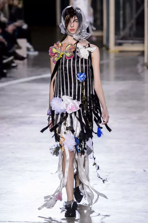 Christopher Kane colectia toamna iarna 2016-2017 (41)