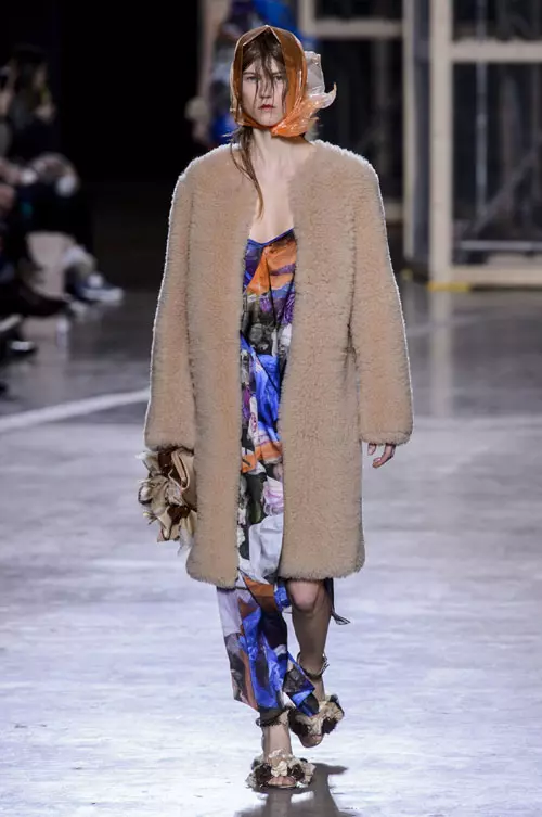 Christopher Kane colectia toamna iarna 2016-2017 (5)