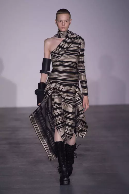 Gareth Pugh colectia primavara-vara 2017 (29)