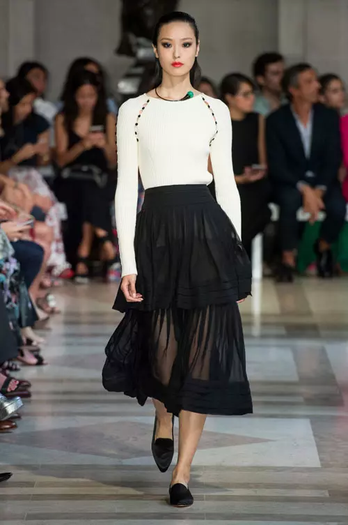 Carolina Herrera colectia primavara-vara 2017 (13)