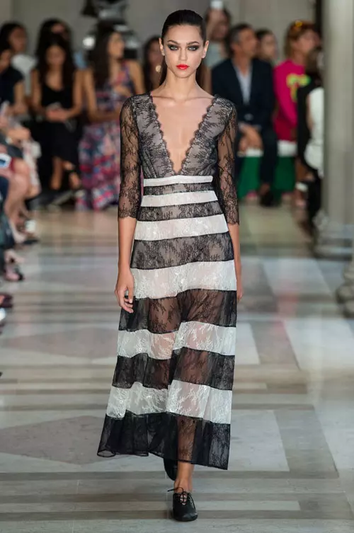 Carolina Herrera colectia primavara-vara 2017 (20)