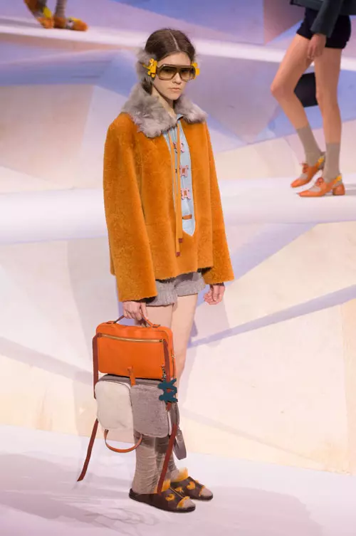 Anya Hindmarch colectia toamna-iarna 2017-2018 (17)