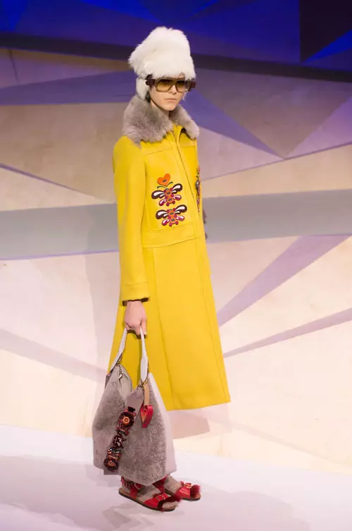 Anya Hindmarch colectia toamna-iarna 2017-2018 (38)