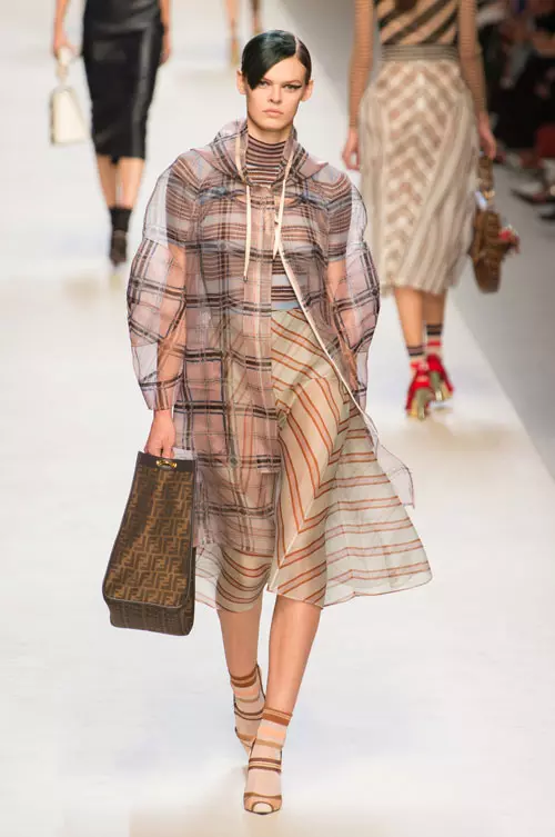 Fendi colecția primăvară-vară 2018 (6)