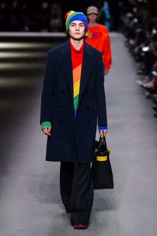 Burberry colecția primăvară-vară 2018 (12)